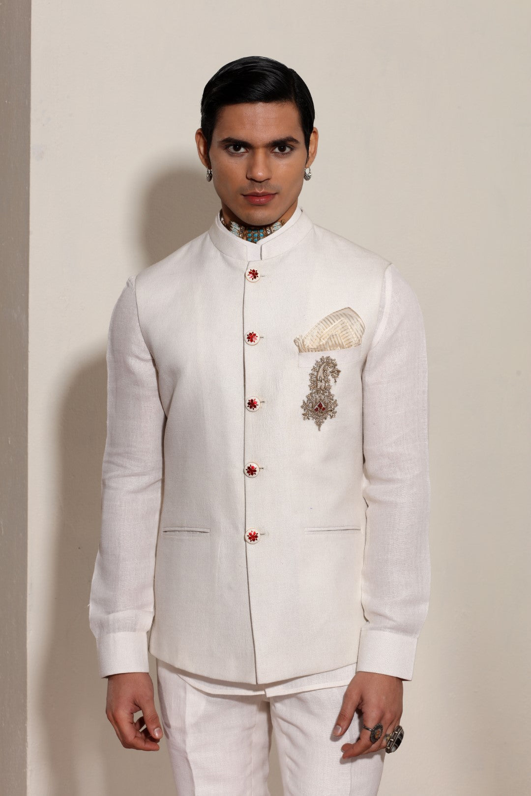 Matka Silk Bundi with Jeweled Buttons Set