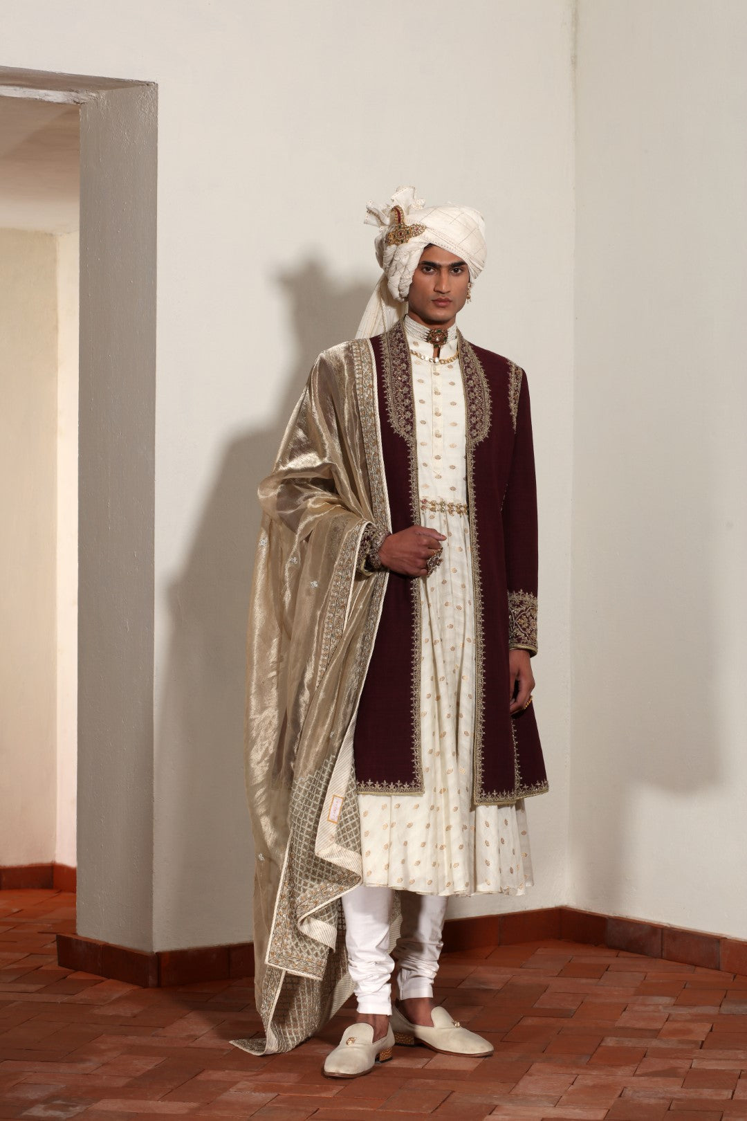 Heavy Zardozi Matka Sherwani